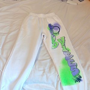 GRAPHIC SWEATPANTS • preppy • good vibes • Adika • comfy sweats • brandy mel